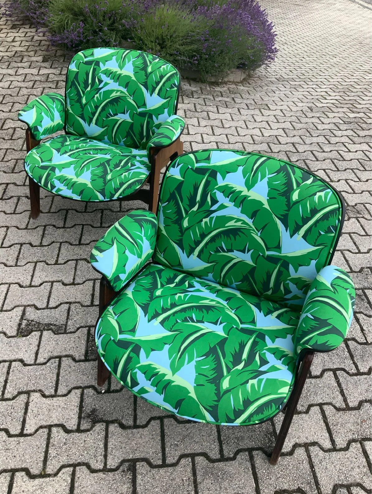 Fauteuils de salon rénovés